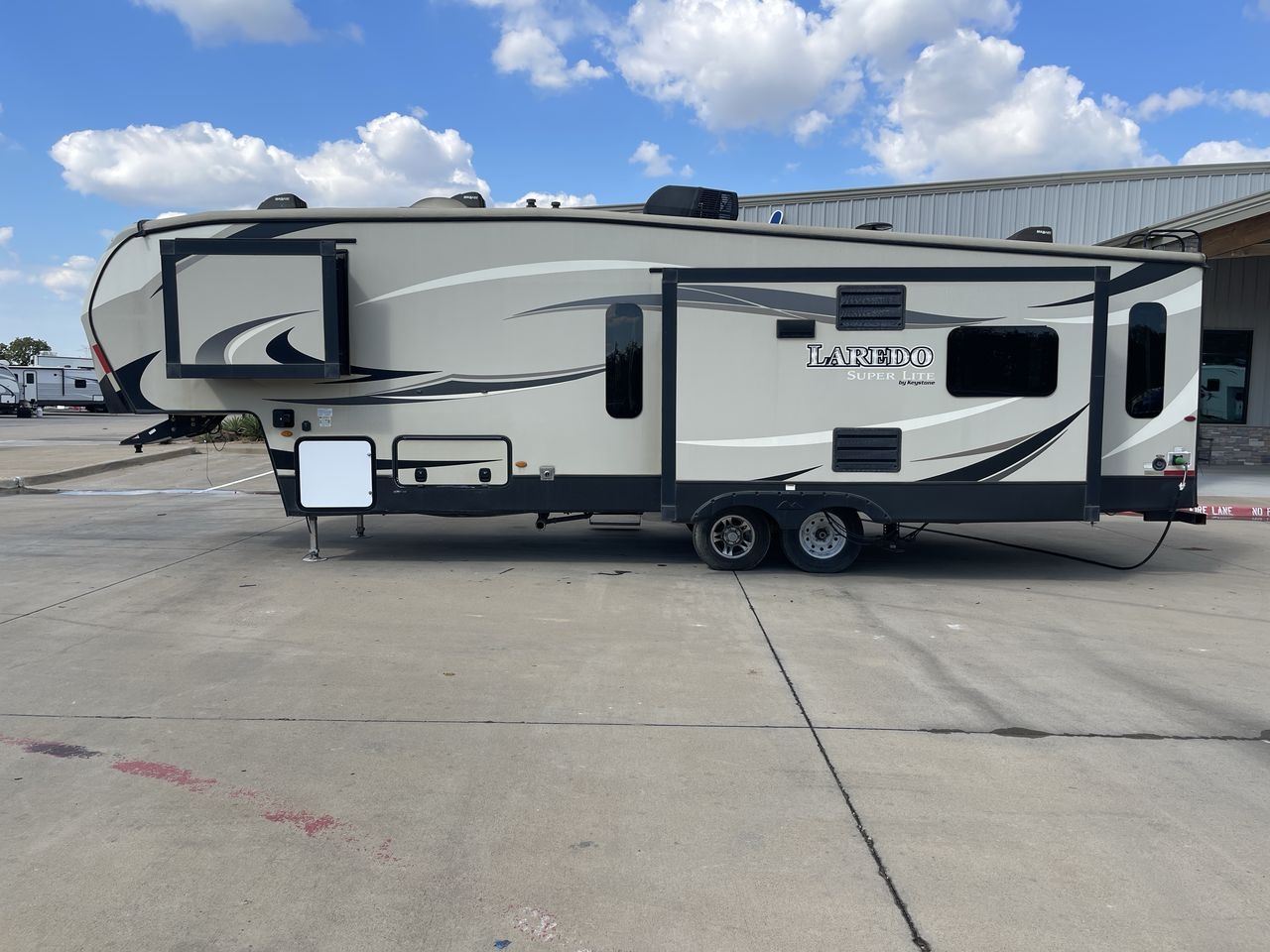 2018 KEYSTONE LAREDO 298SRL