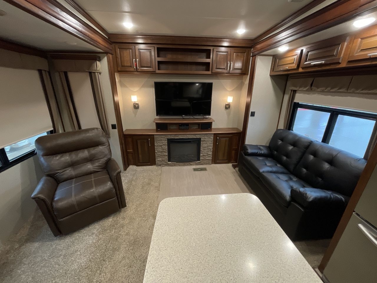 2018 KEYSTONE ALPINE 3011RE