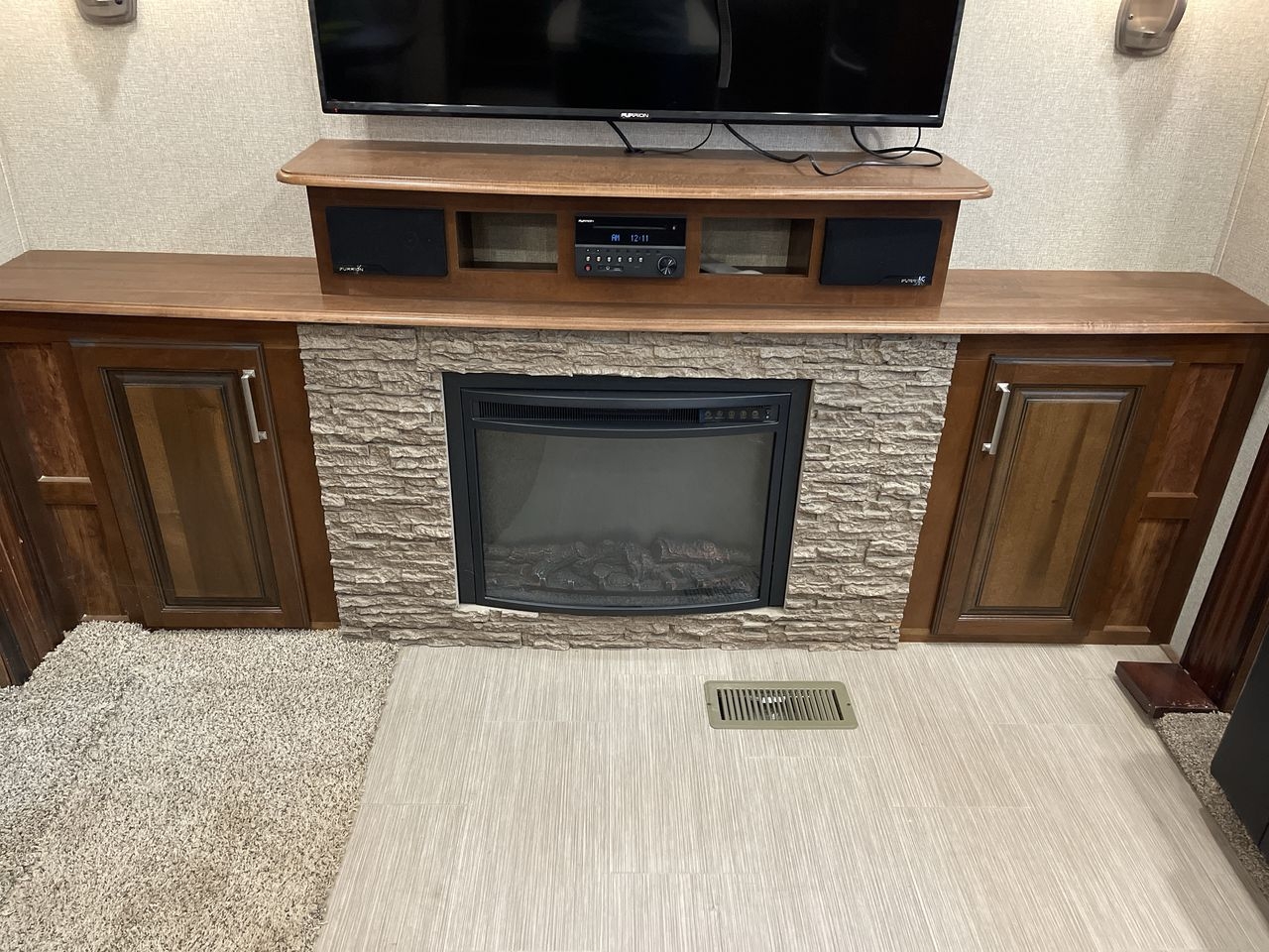 2018 KEYSTONE ALPINE 3011RE