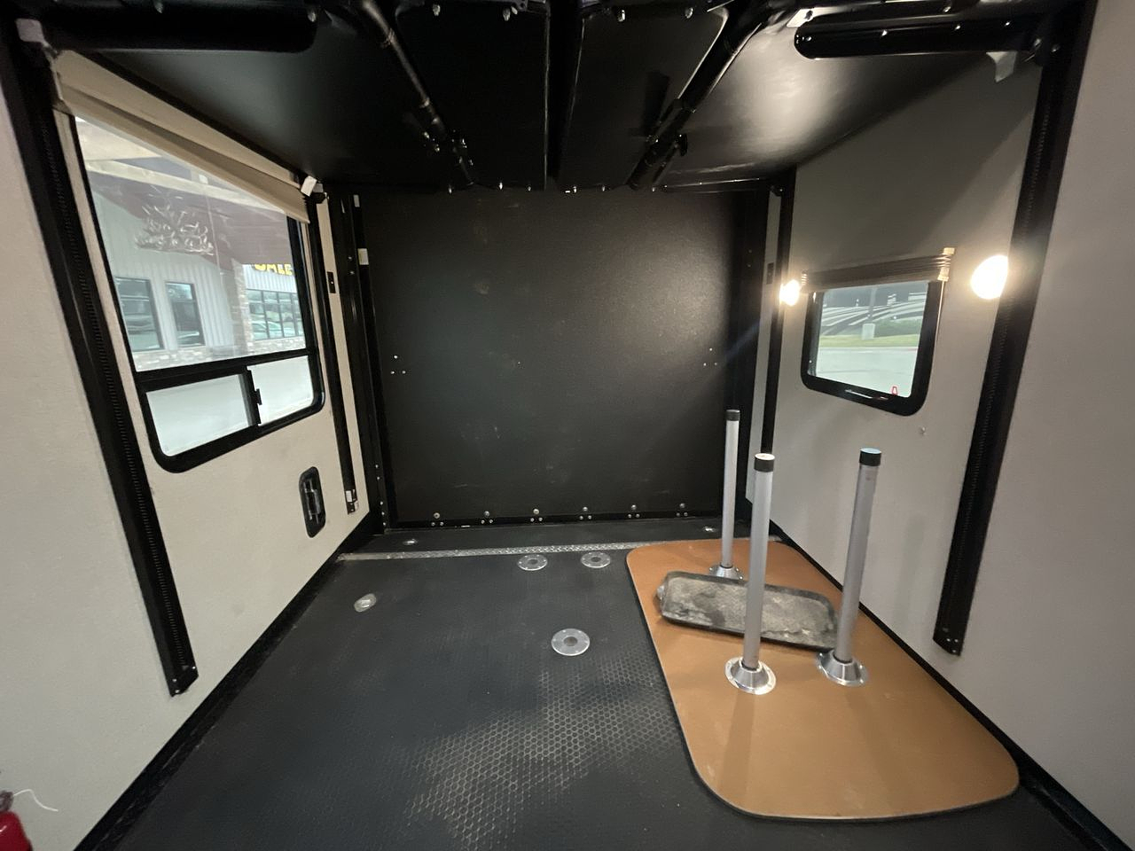 2019 TRITON VOLTAGE 3561