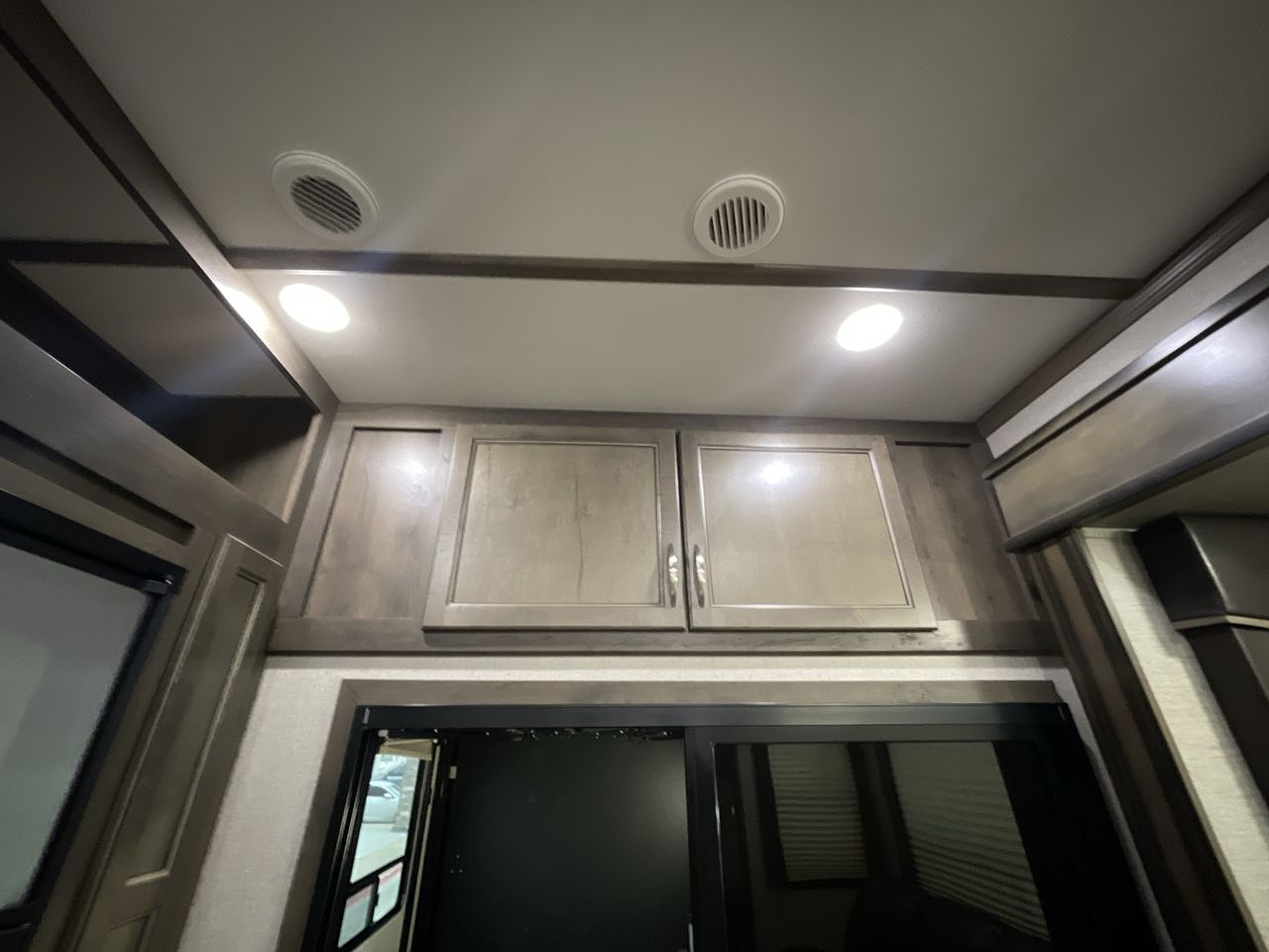 2019 TRITON VOLTAGE 3561