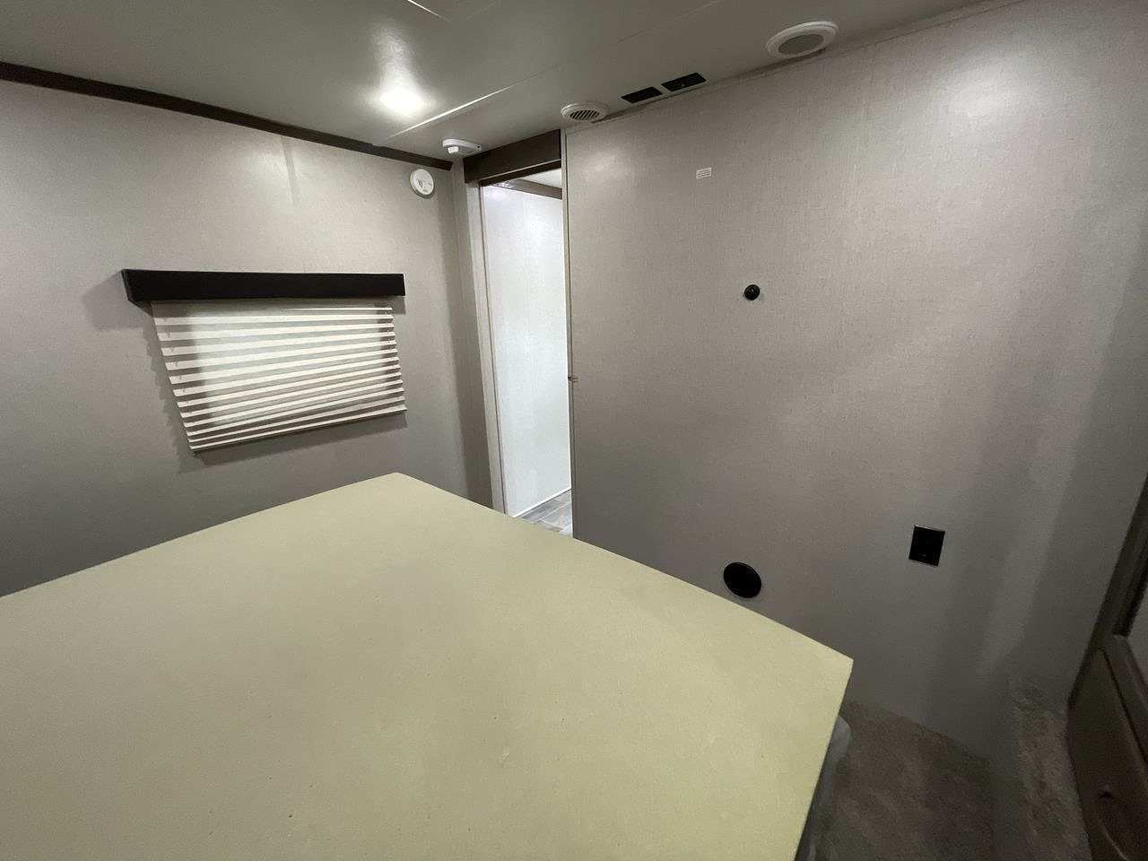 2019 TRITON VOLTAGE 3561