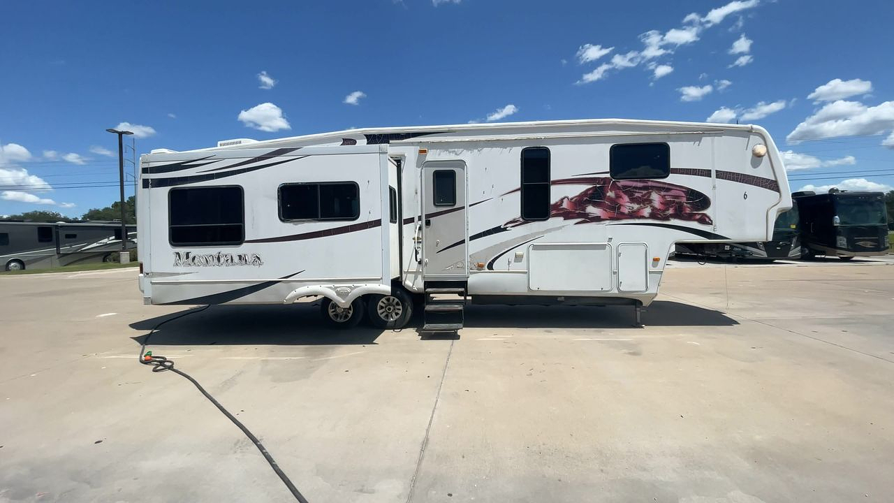 2009 KEYSTONE MONTANA 3585SA