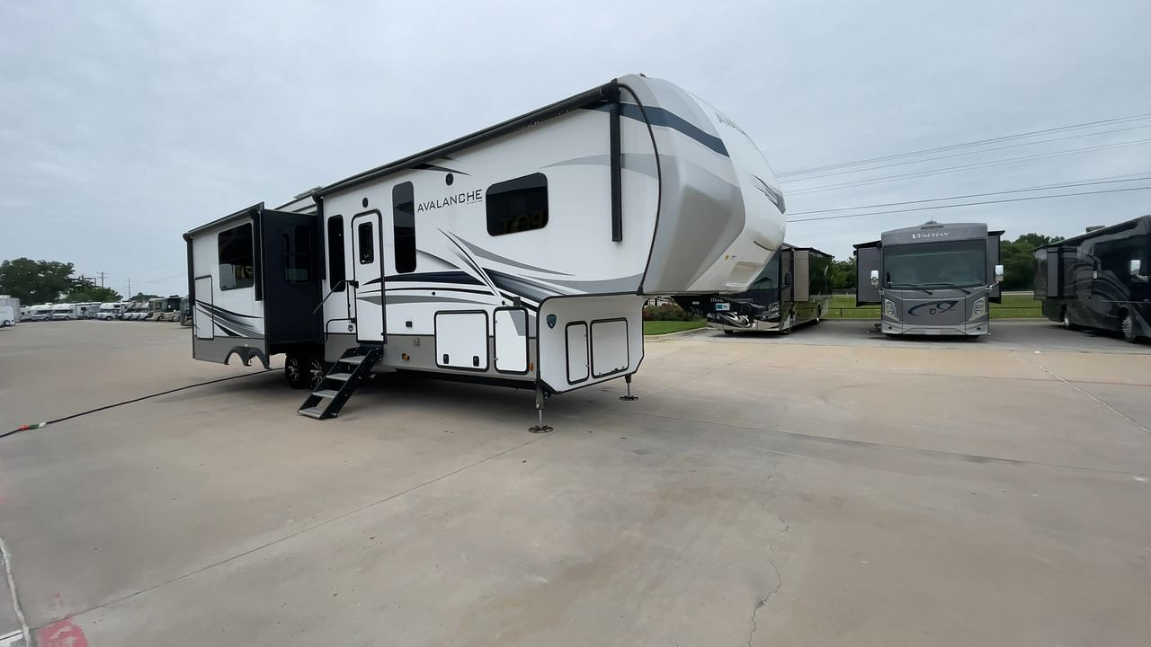 2022 KEYSTONE AVALANCHE 338GK