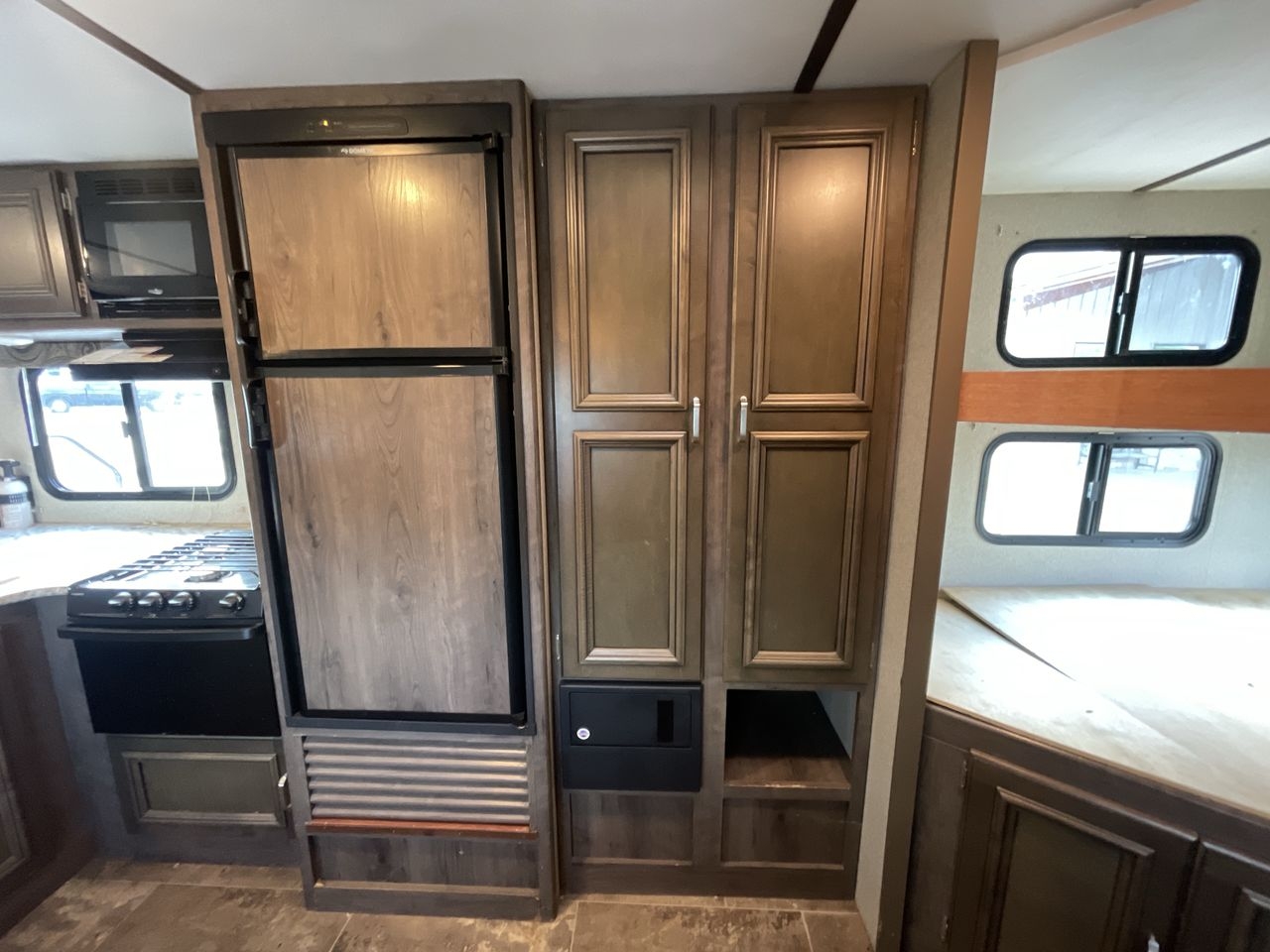 2018 KEYSTONE PASSPORT 2670BH