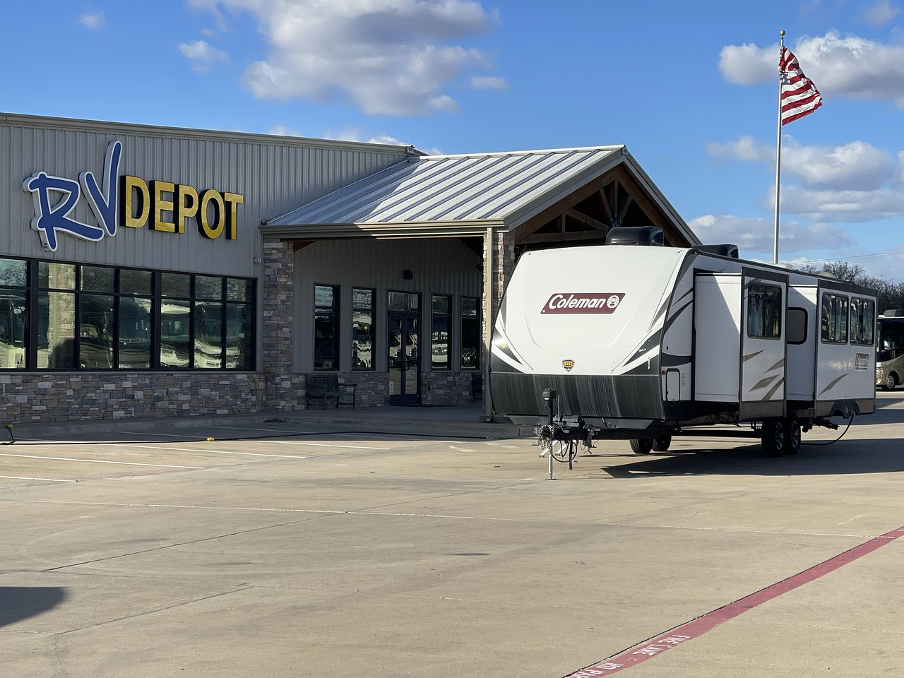 2021 KEYSTONE COLEMAN 3055BS