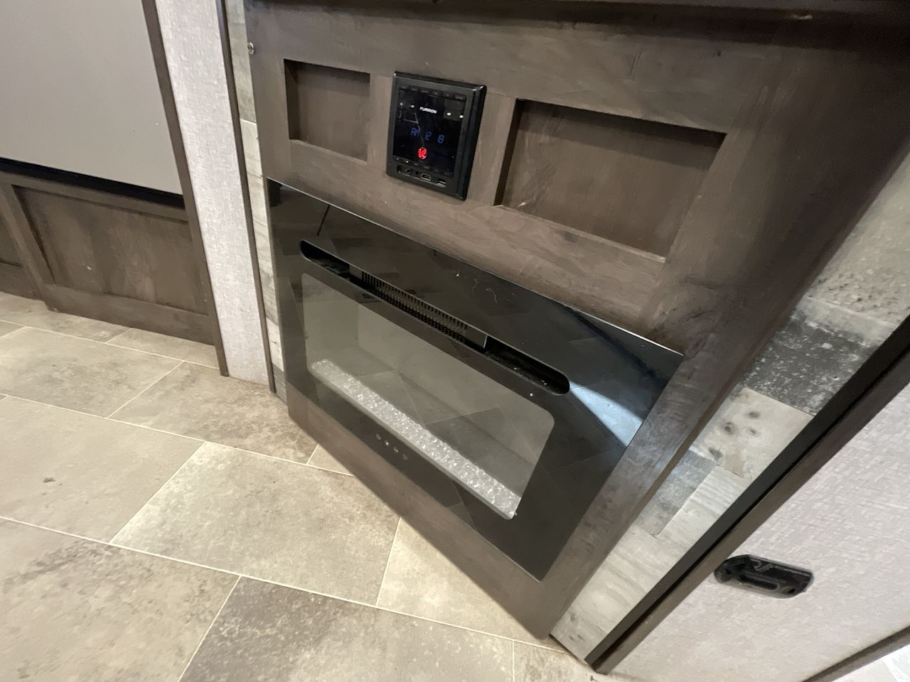 2021 KEYSTONE COLEMAN 3055BS