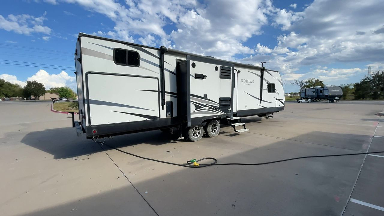 2018 KEYSTONE KODIAK 330BHSL