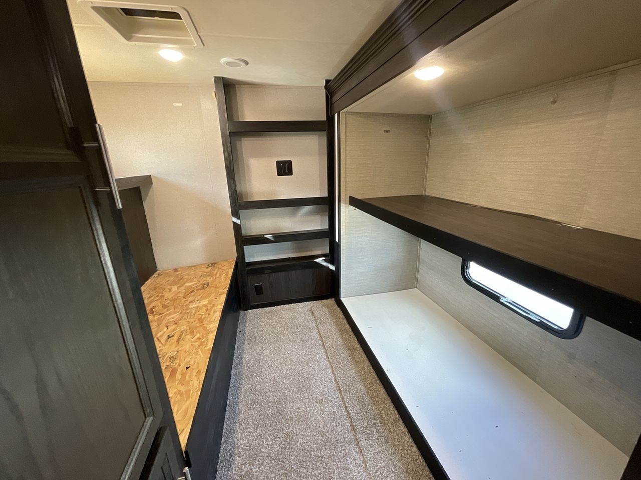 2018 KEYSTONE KODIAK 330BHSL