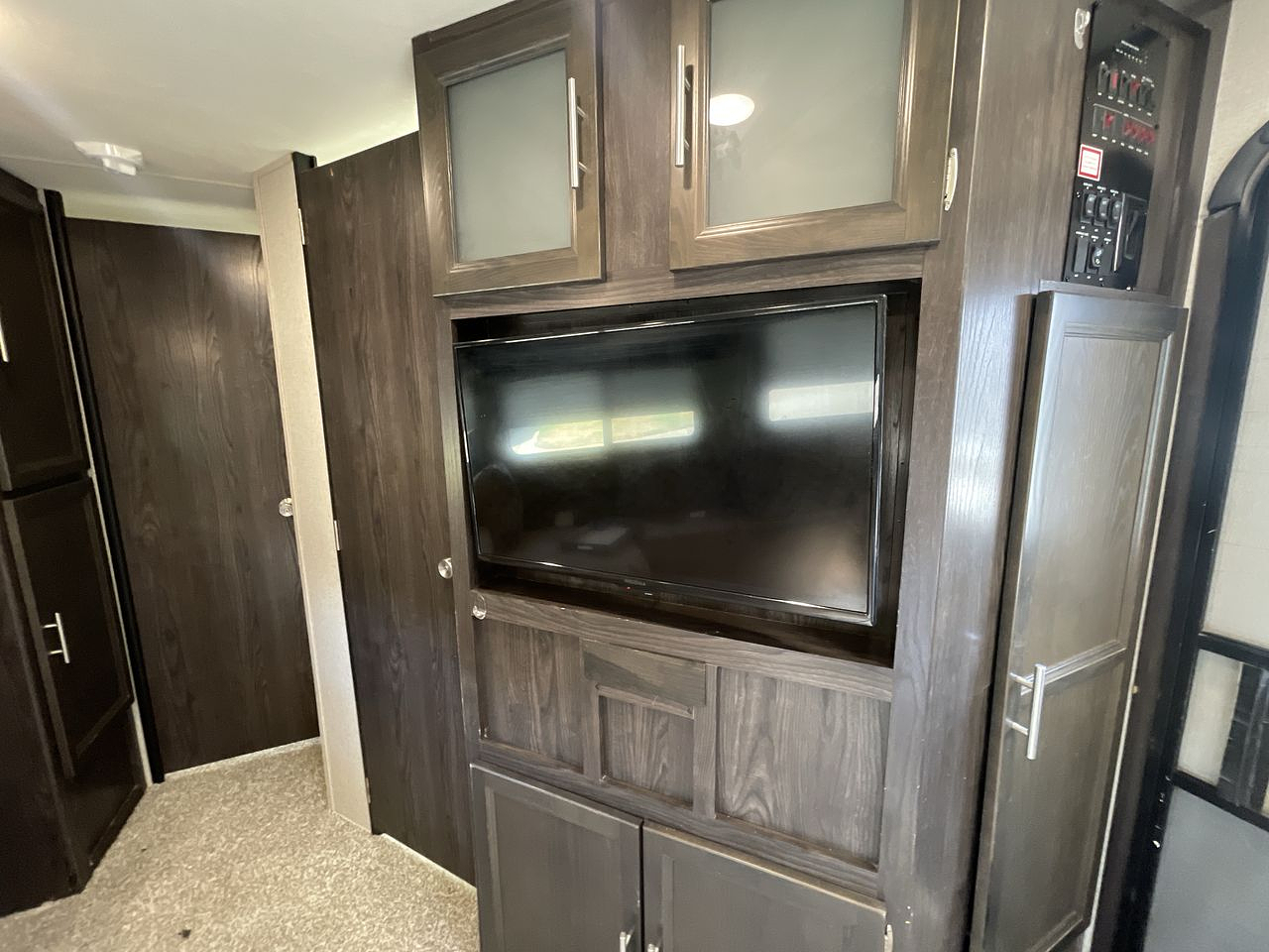 2018 KEYSTONE KODIAK 330BHSL