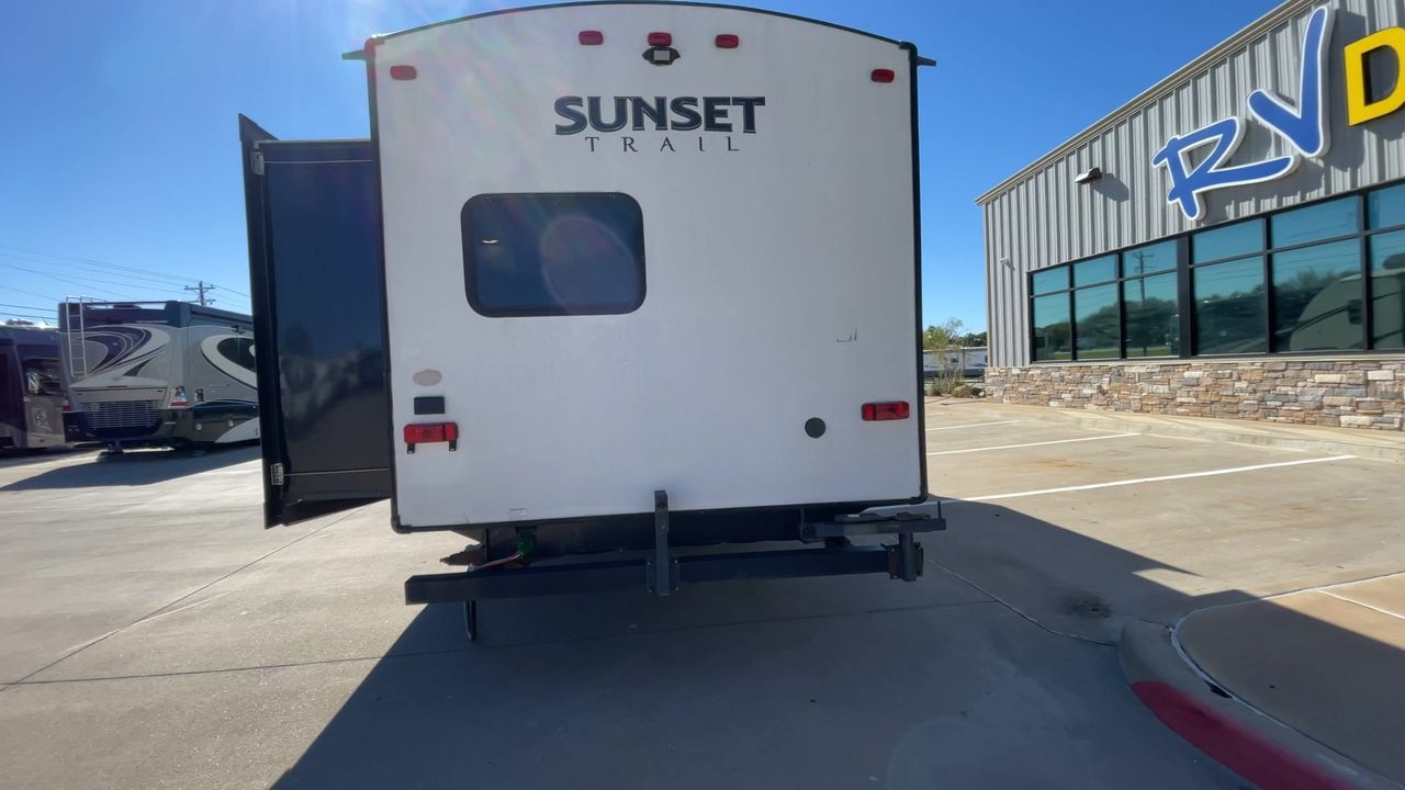 2018 KEYSTONE SUNSET TRAIL 331BH