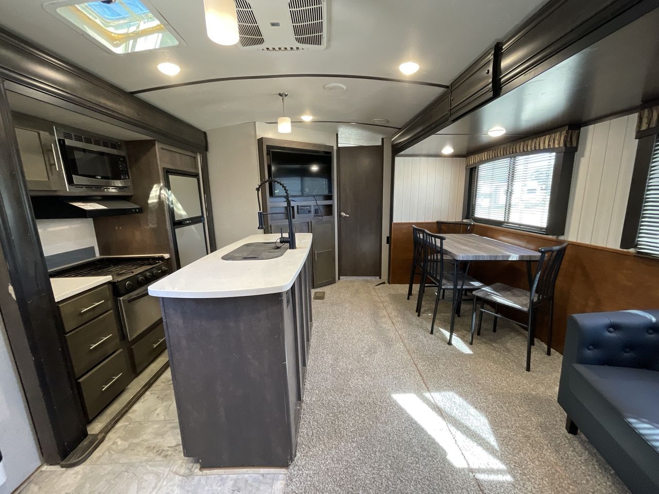 2018 KEYSTONE SUNSET TRAIL 331BH