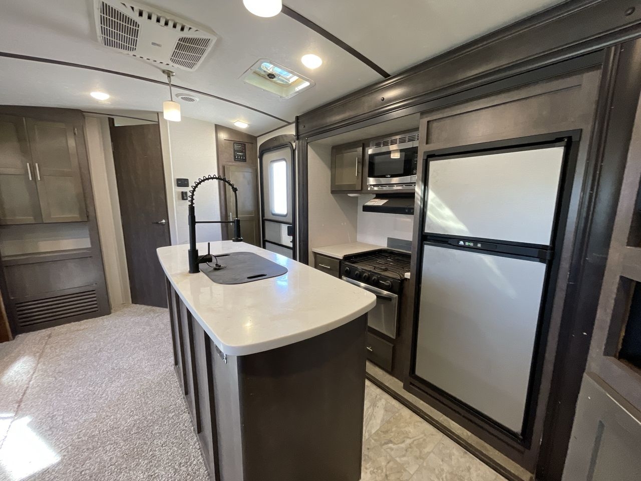 2018 KEYSTONE SUNSET TRAIL 331BH