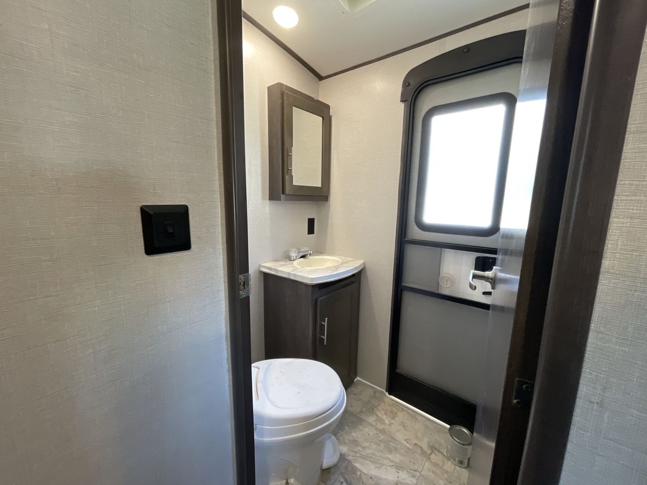 2018 KEYSTONE SUNSET TRAIL 331BH