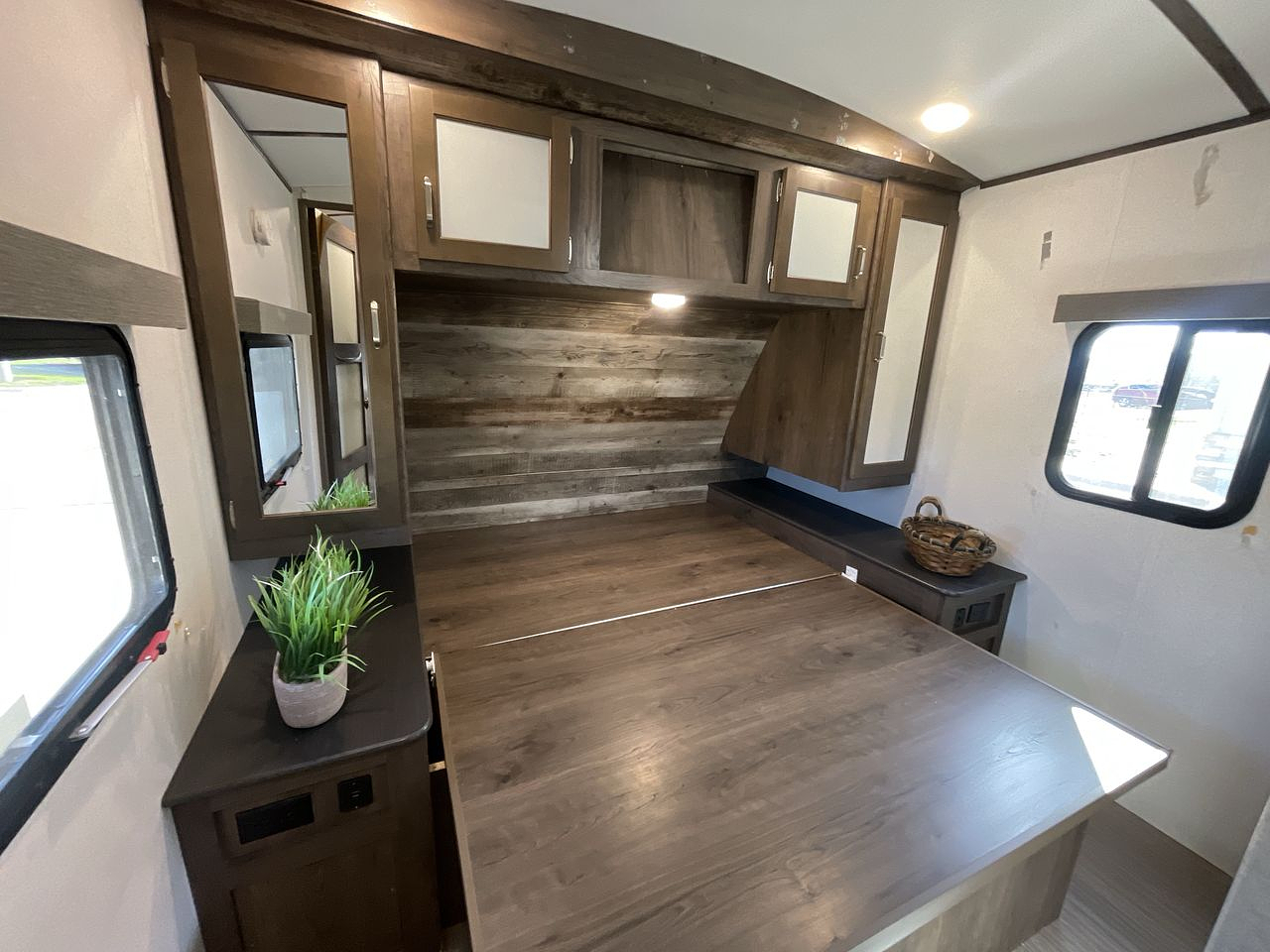 2019 KEYSTONE PASSPORT 3351BH