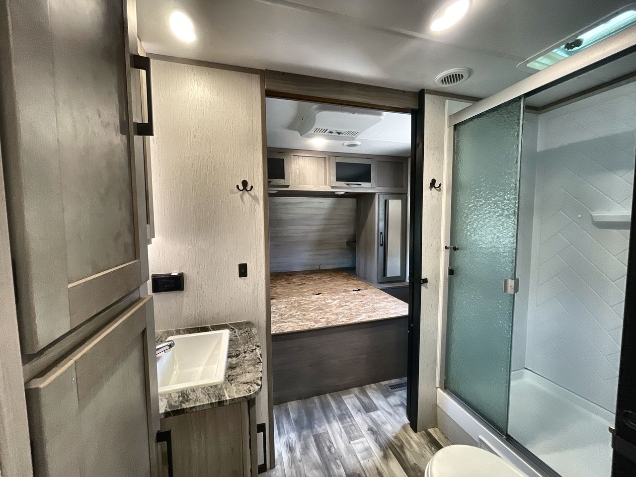 2022 KEYSTONE KODIAK 332BHSL