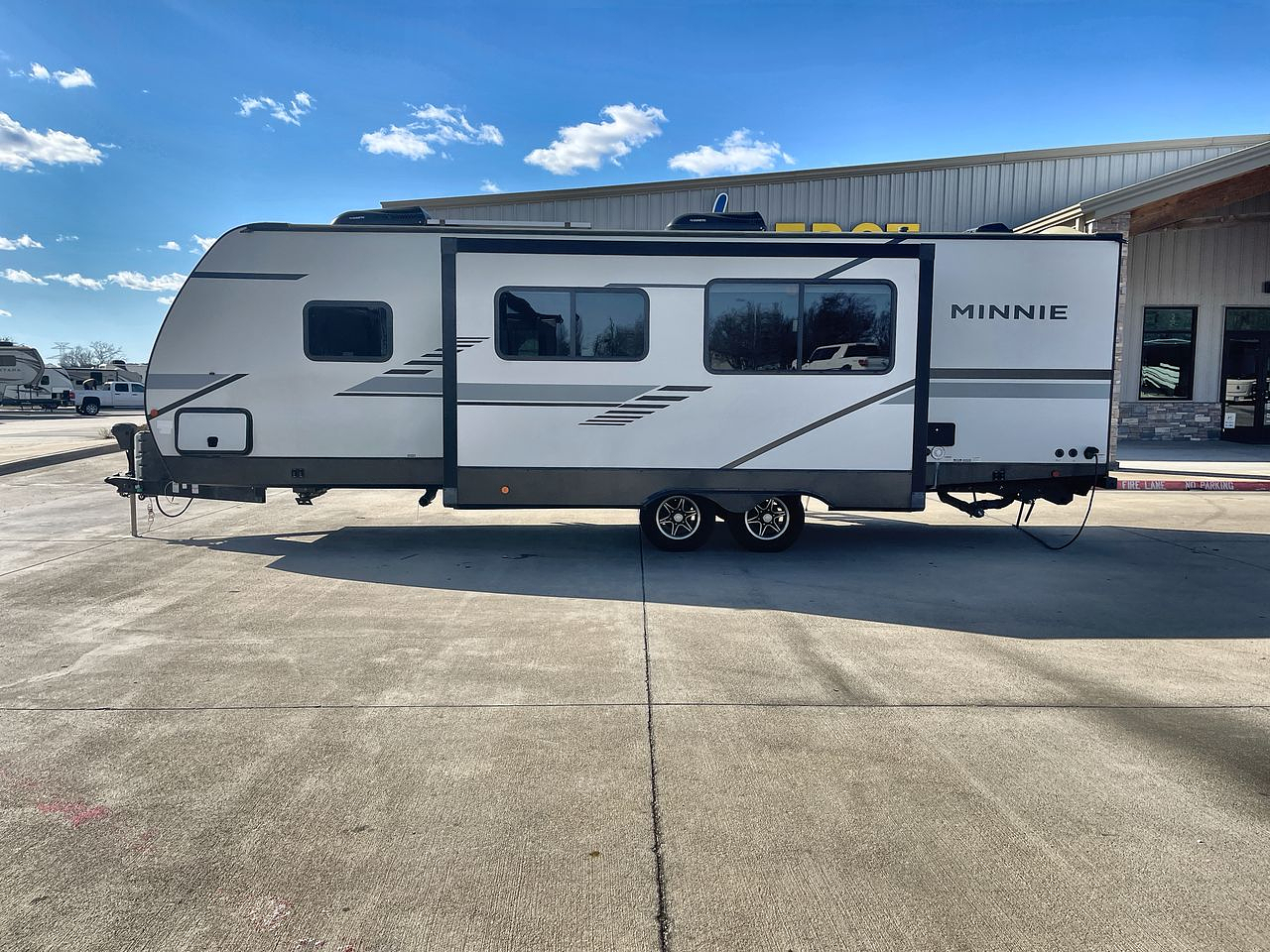 2022 WINNEBAGO MINNIE WINNIE 2801BH