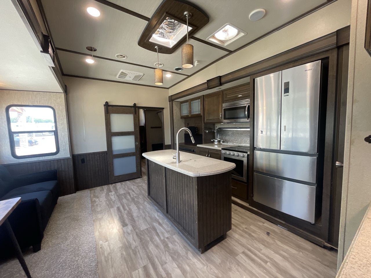2019 GRAND DESIGN 3740BH
