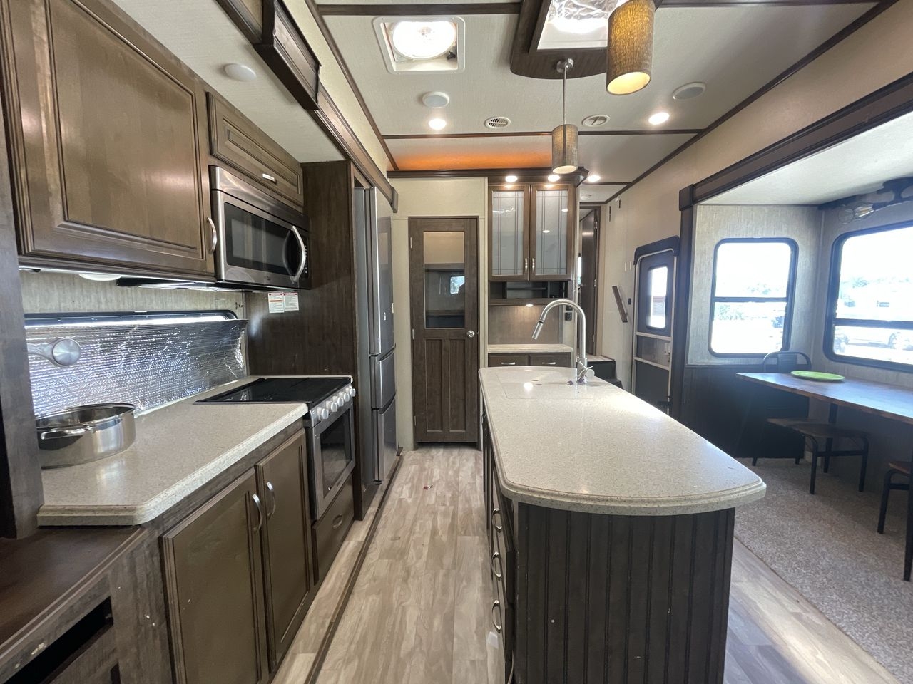 2019 GRAND DESIGN 3740BH
