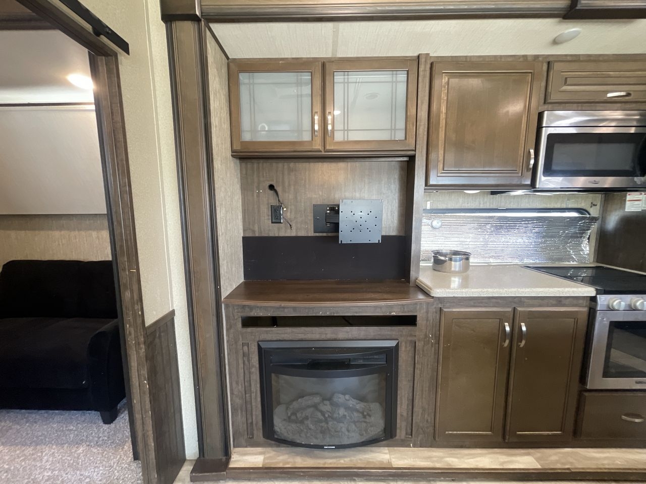 2019 GRAND DESIGN 3740BH