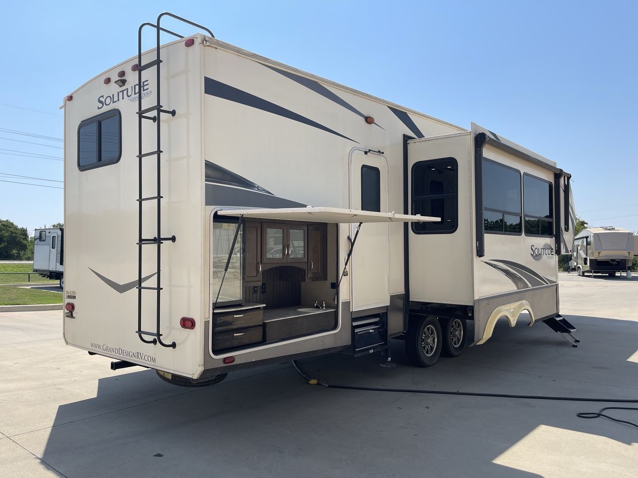 2019 GRAND DESIGN 3740BH