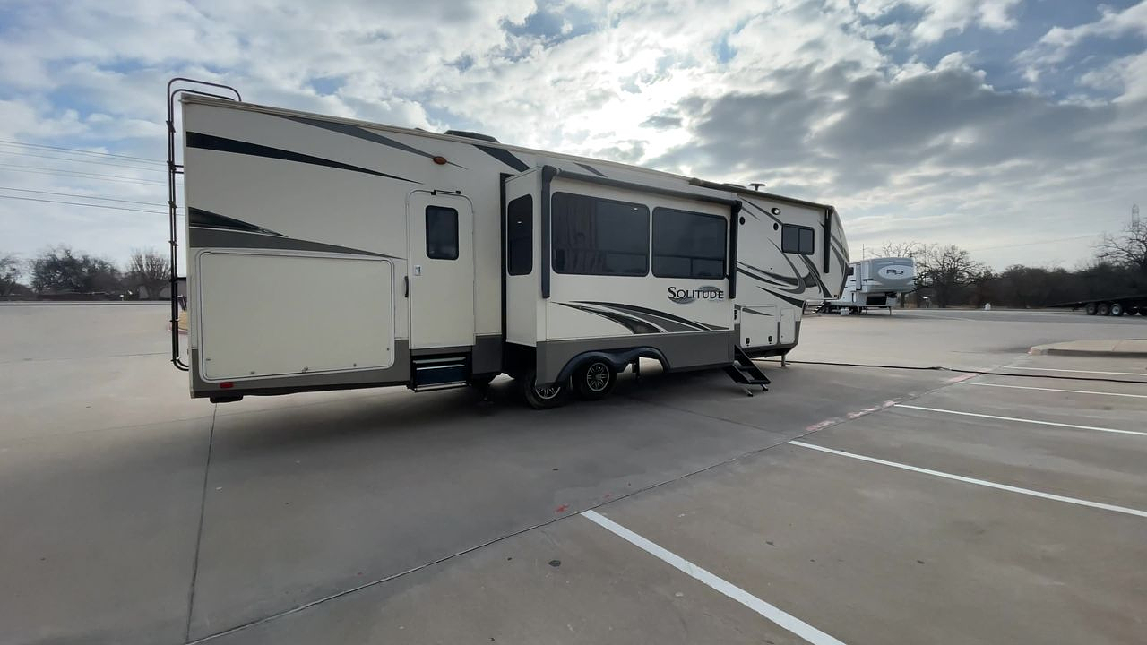 2019 GRAND DESIGN 3740BH