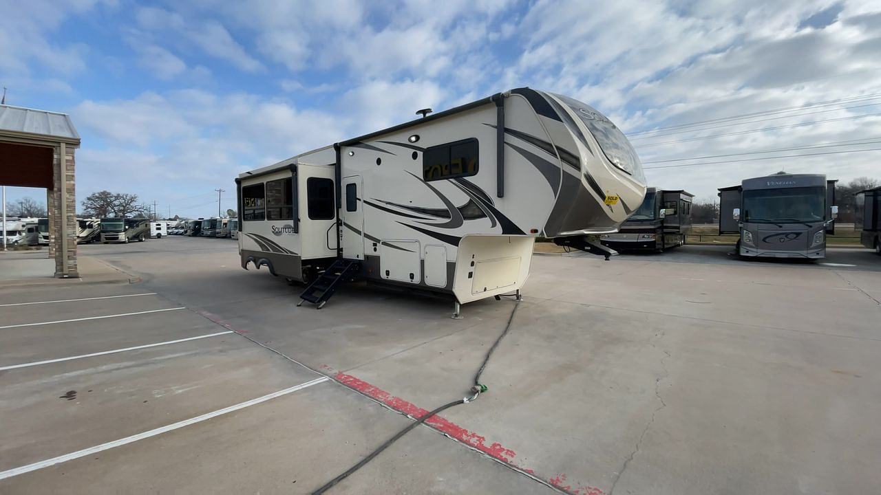 2019 GRAND DESIGN 3740BH