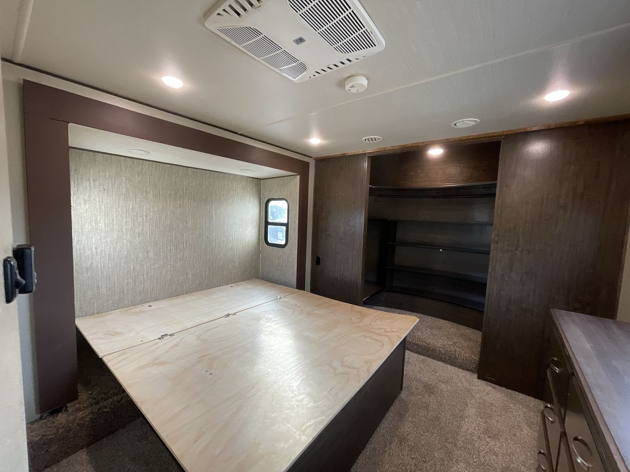 2019 GRAND DESIGN 3740BH