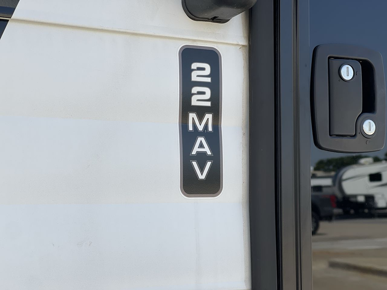 2024 GRAND DESIGN MOMENTUM MAV 22MAV