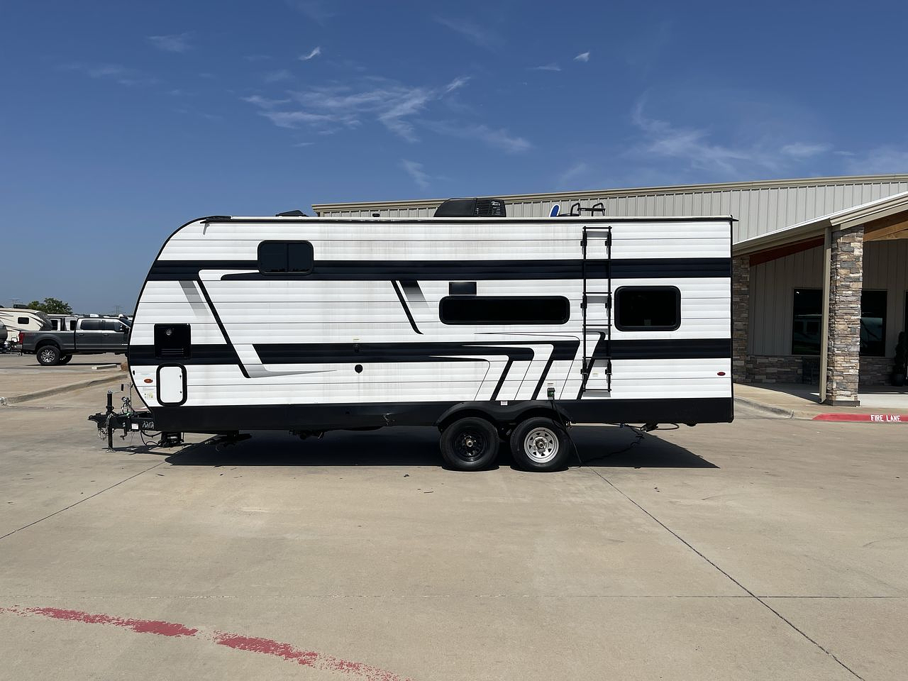 2024 GRAND DESIGN MOMENTUM MAV 22MAV