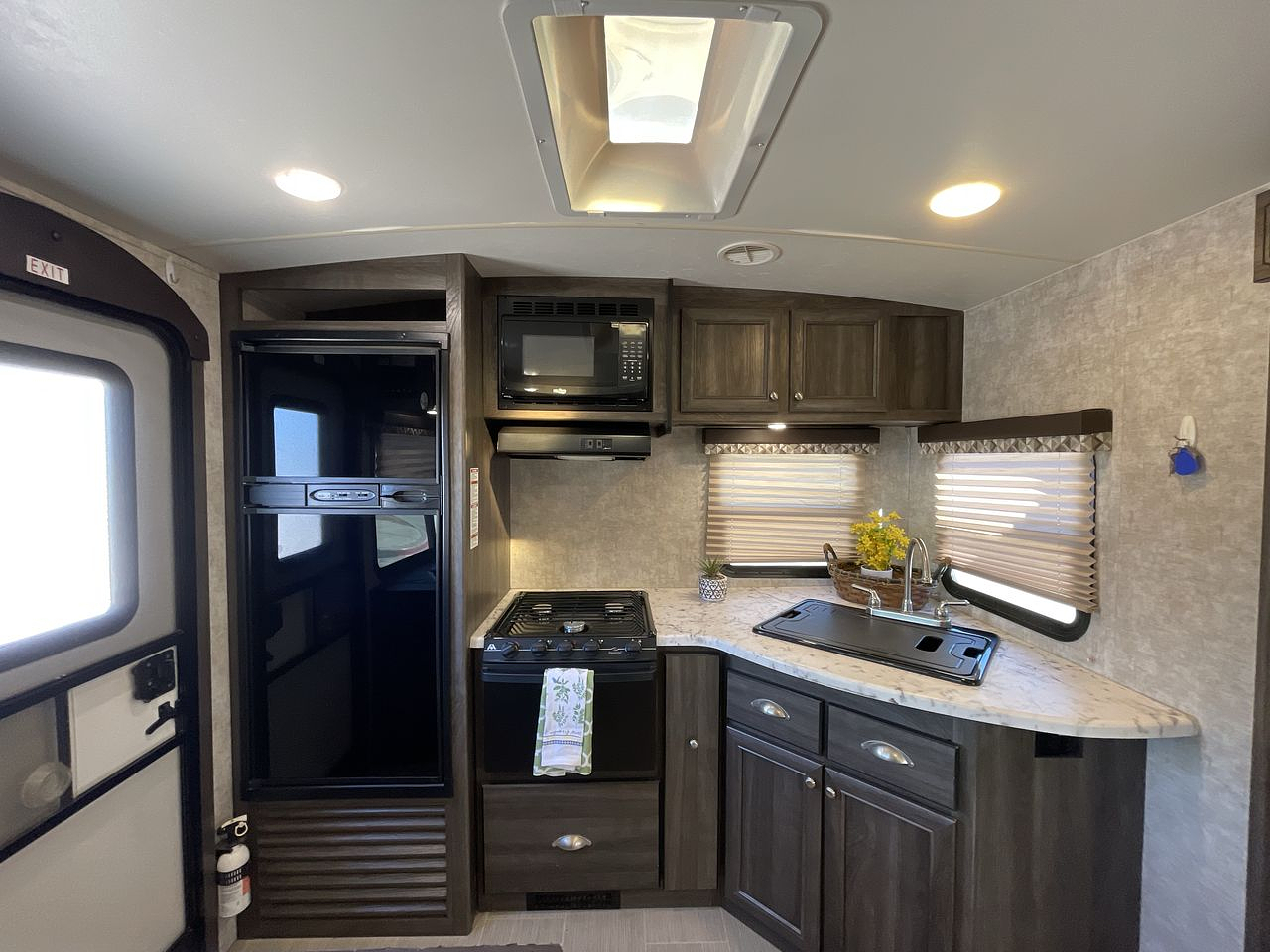 2017 HIGHLAND RIDGE OPEN RANGE 2310RK