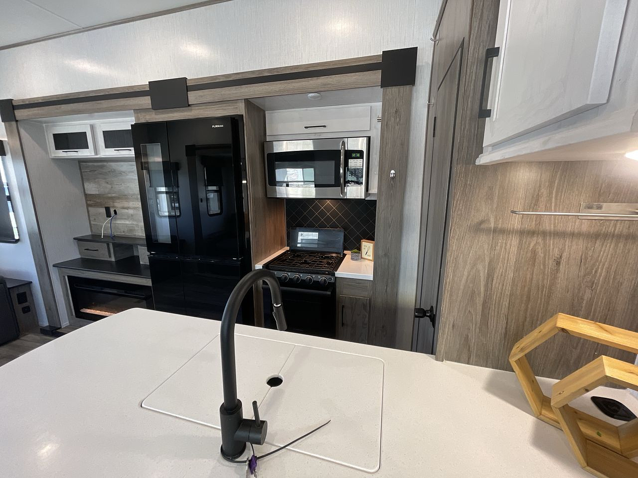 2022 CRUISER RV SOUTH FORK 3780MB