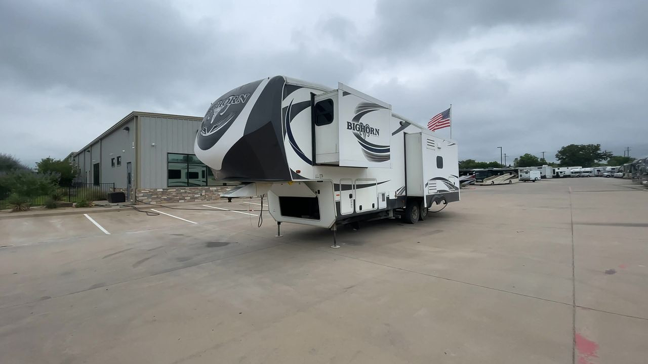 2017 HEARTLAND BIGHORN 3270RS