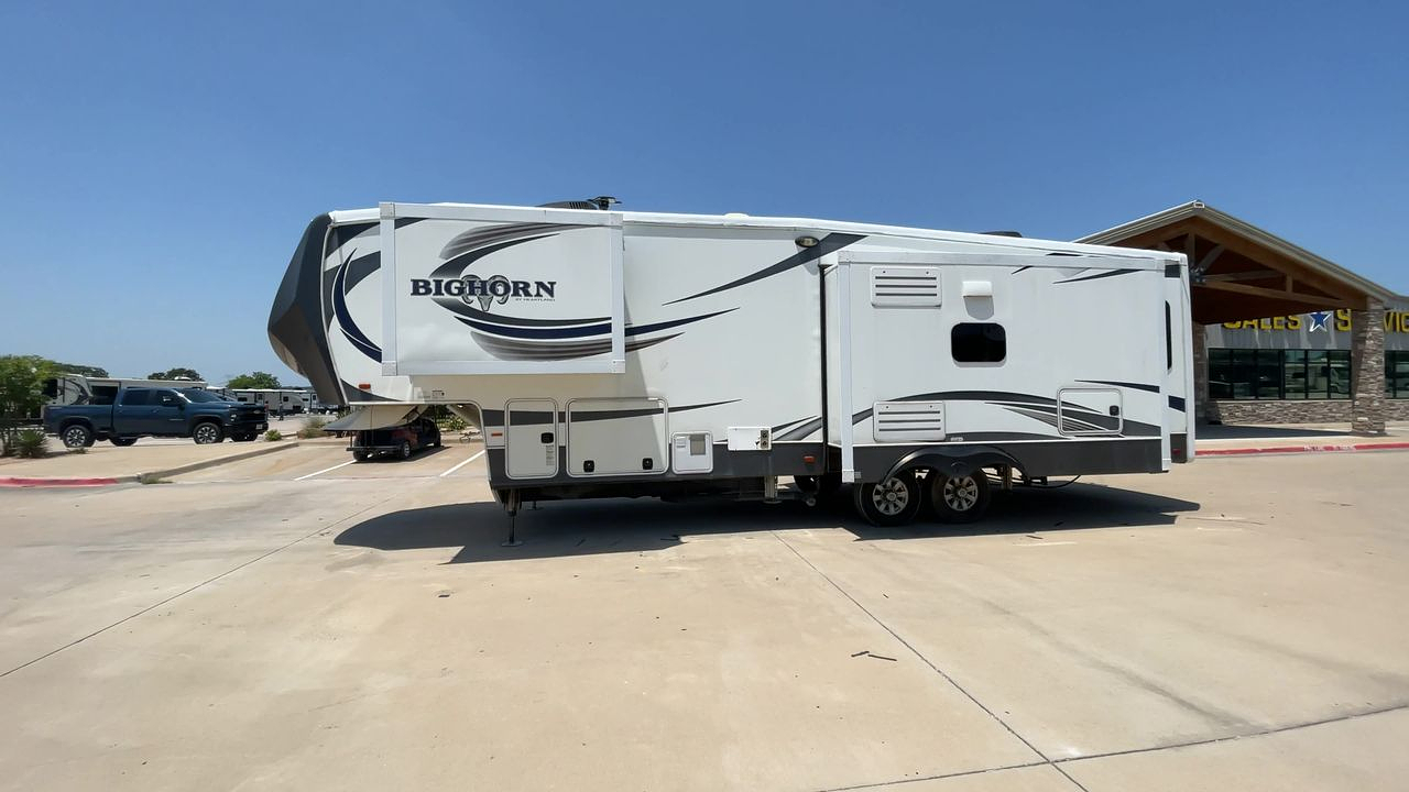 2017 HEARTLAND BIGHORN 3270RS