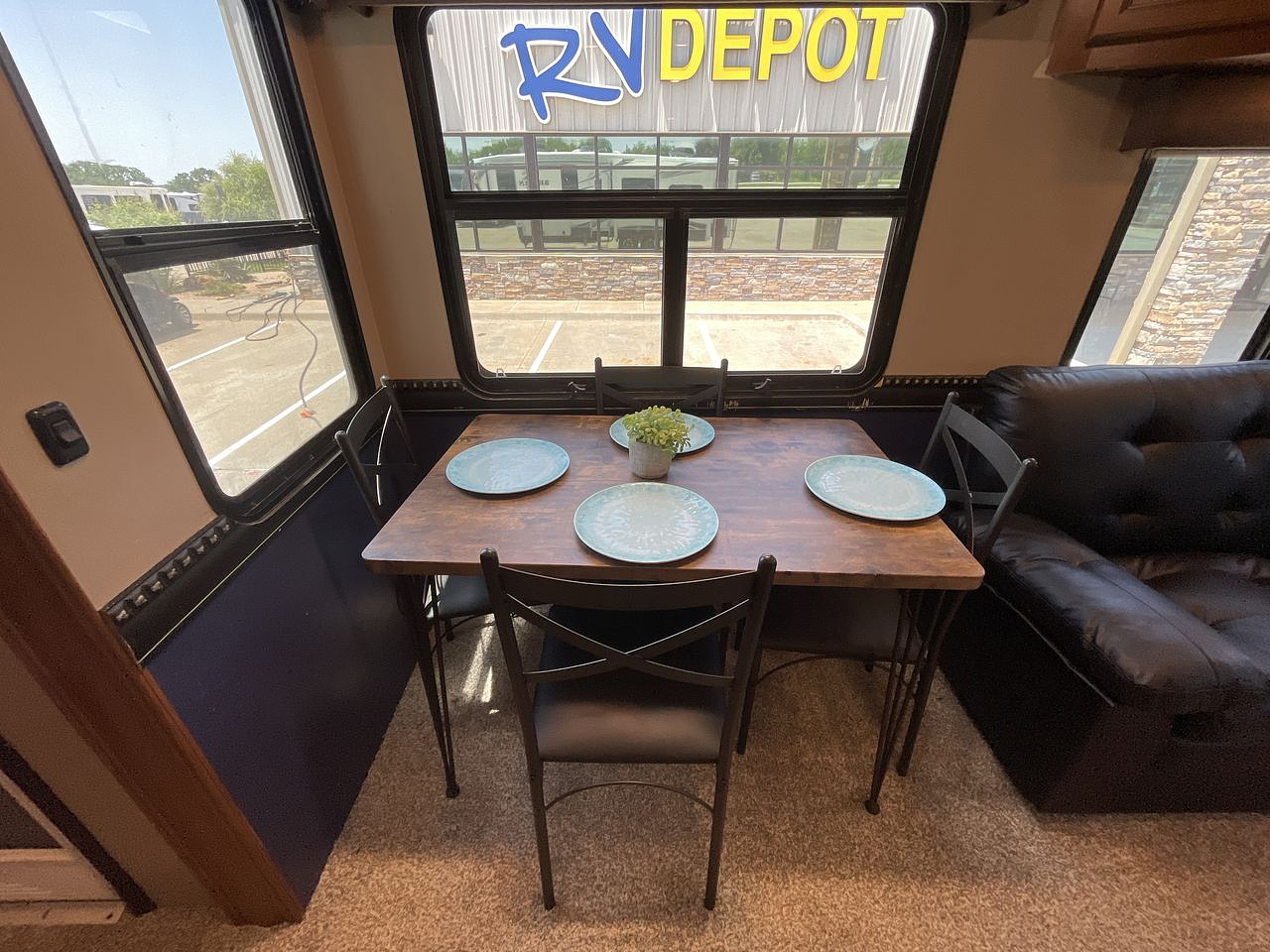 2017 HEARTLAND BIGHORN 3270RS