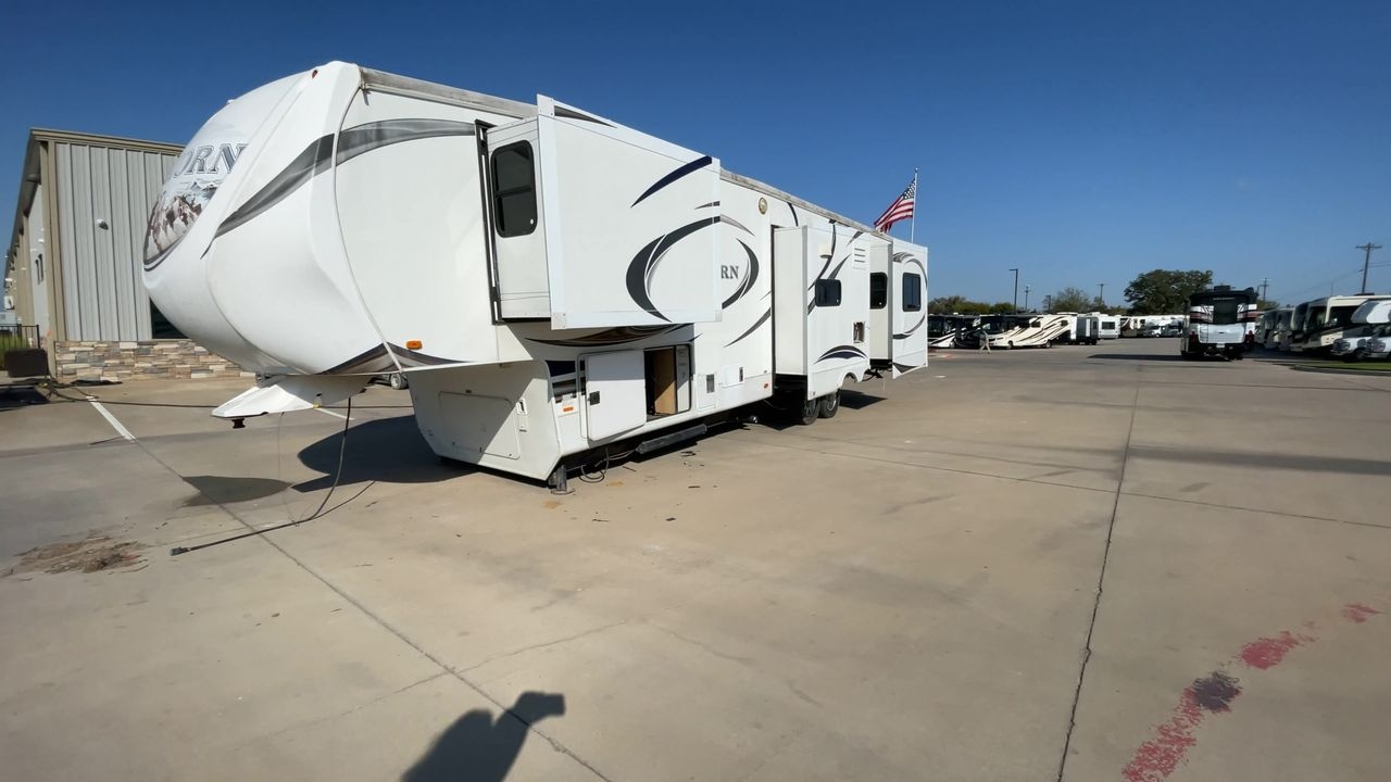 2013 BIGHORN 3610RE