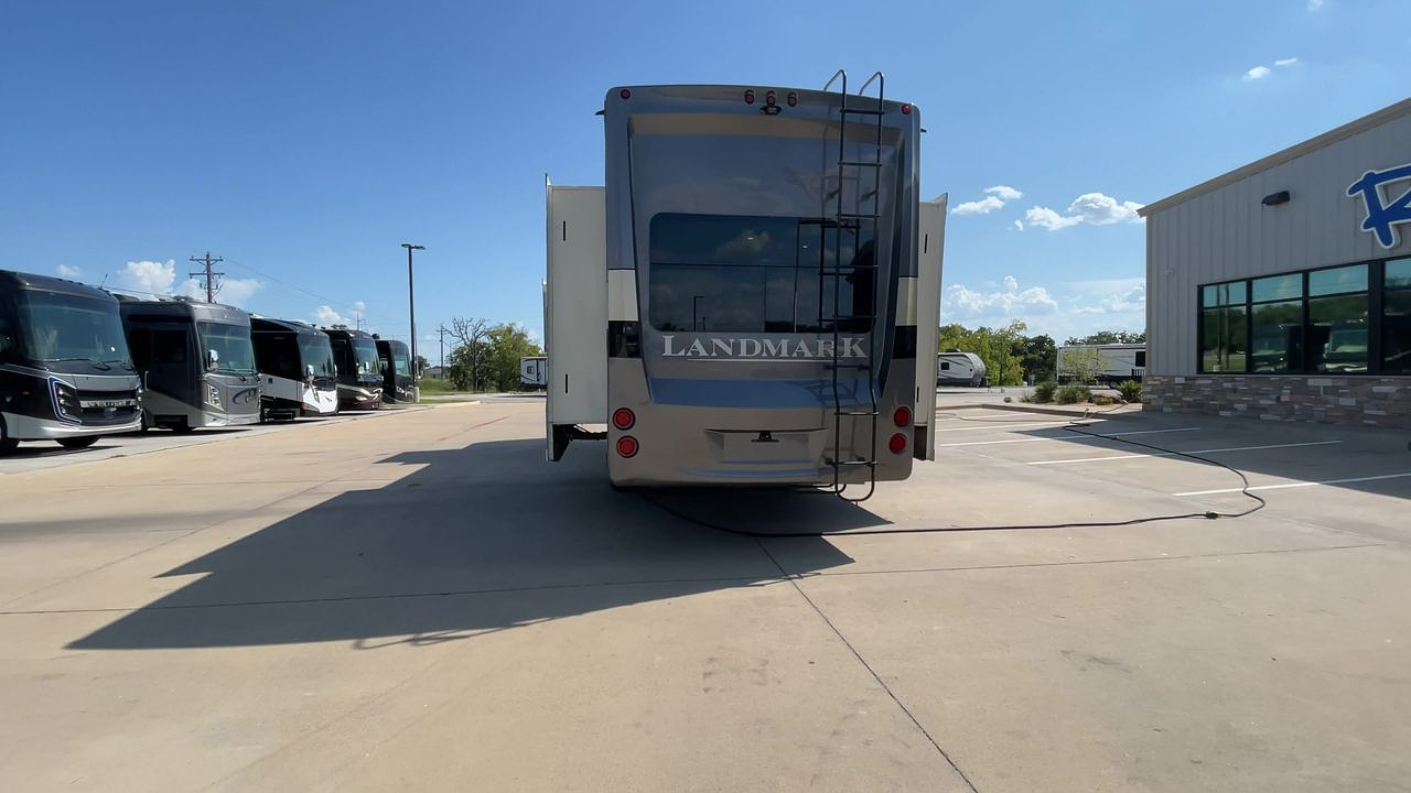2018 HEARTLAND LANDMARK LOUISVILLE