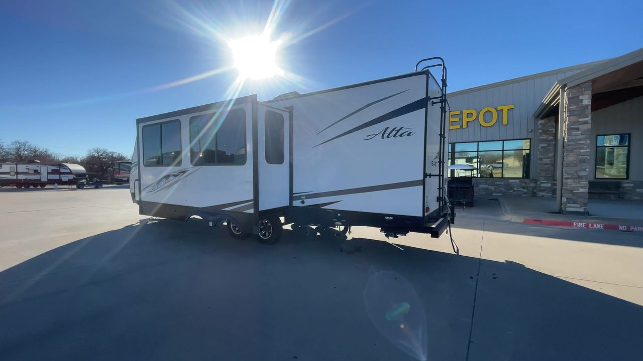 2022 FOREST RIVER ALTA 2800KBH