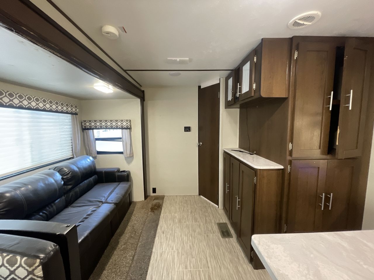 2020 KEYSTONE AVENGER 32QBI