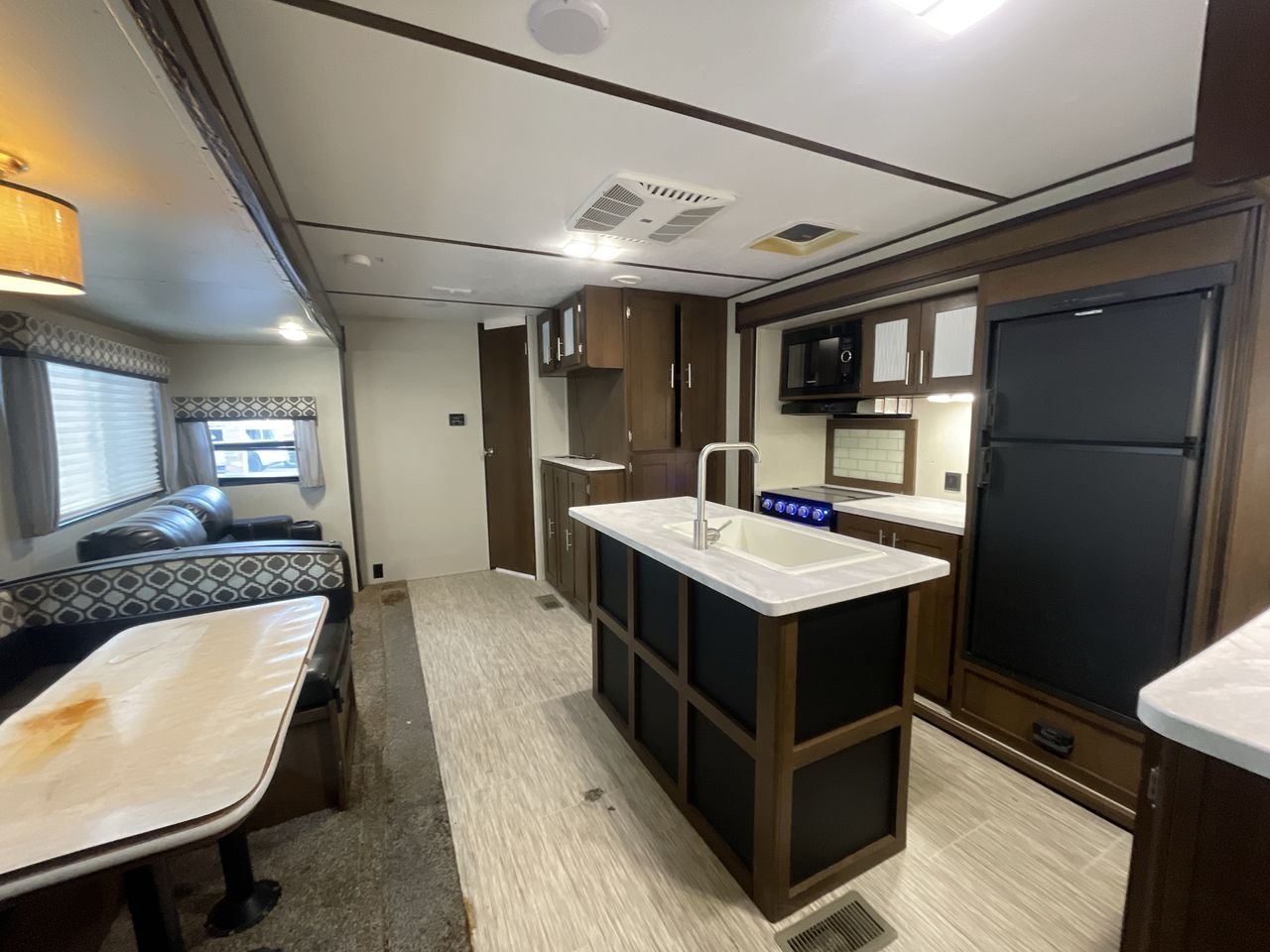 2020 KEYSTONE AVENGER 32QBI