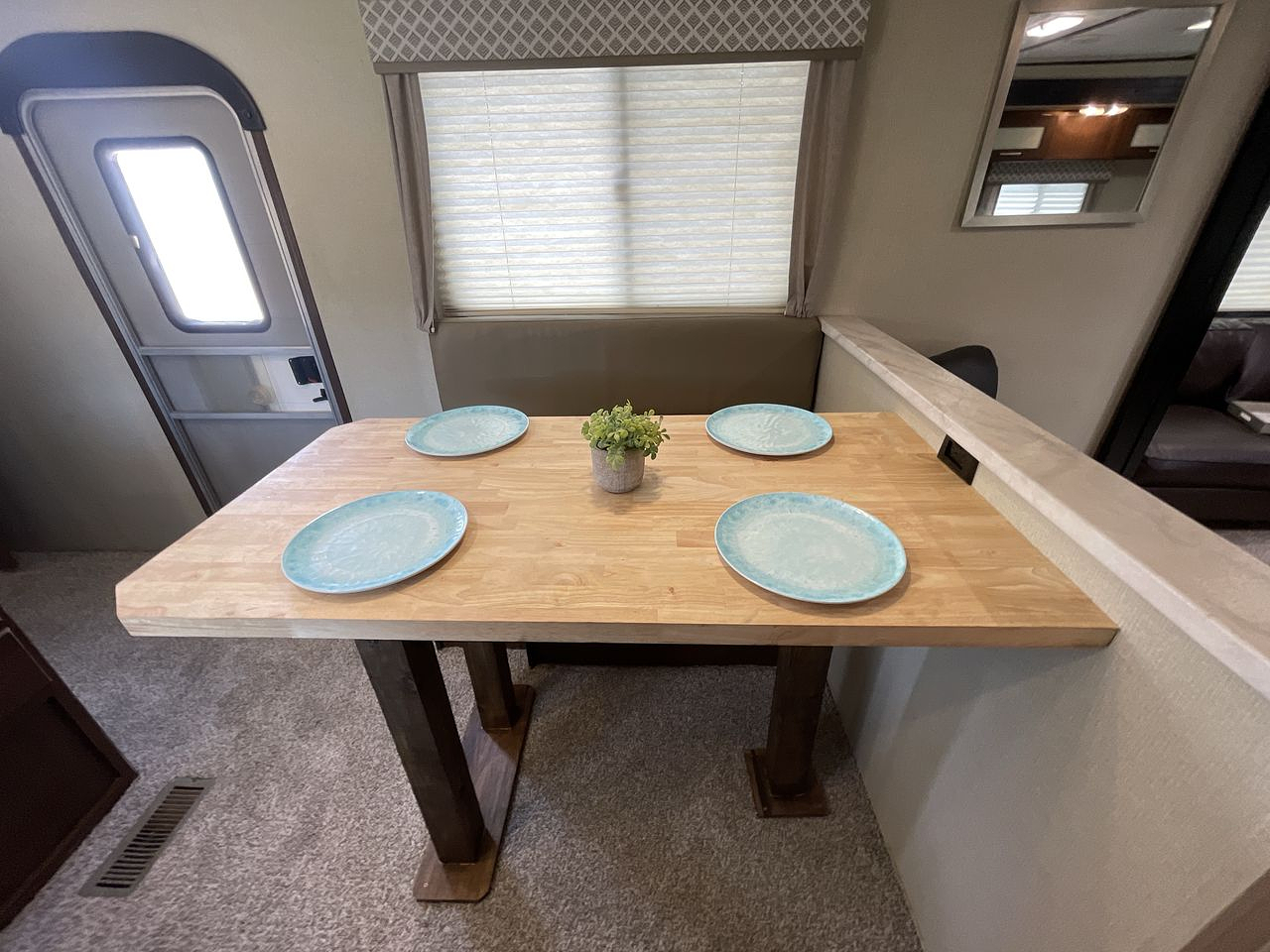 2019 FOREST RIVER AVENGER 32DEN