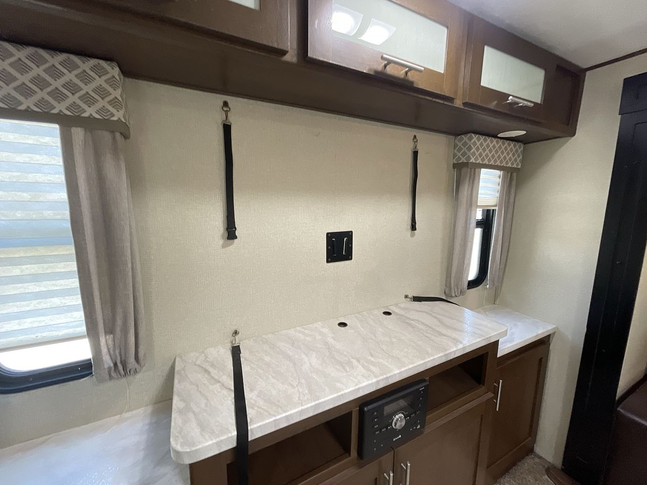 2019 FOREST RIVER AVENGER 32DEN
