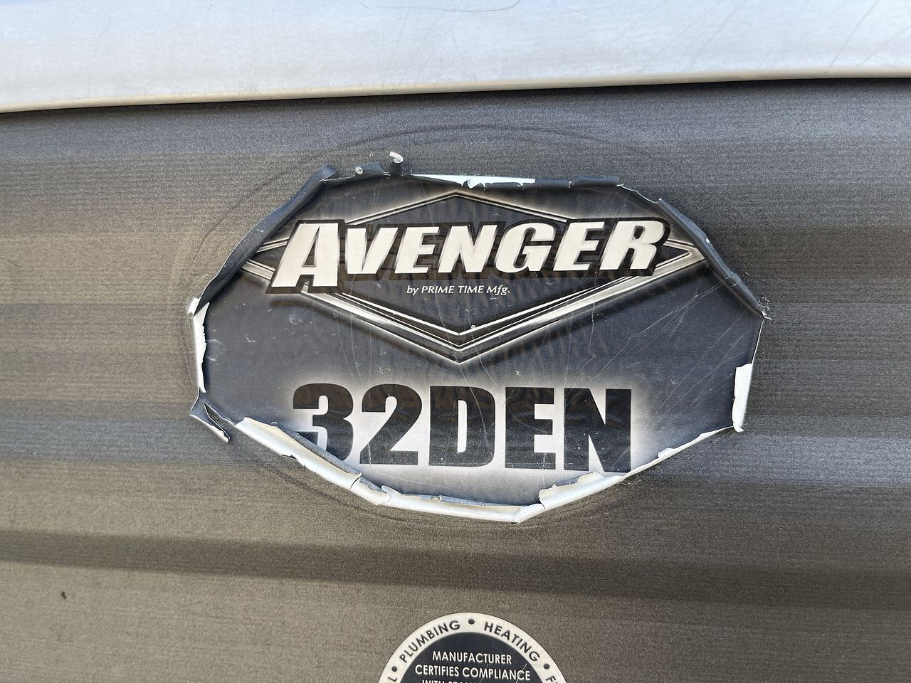 2019 FOREST RIVER AVENGER 32DEN
