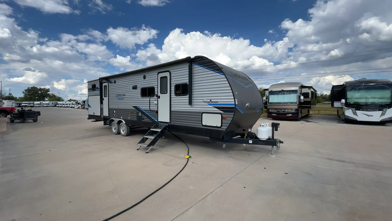 2022 FOREST RIVER CATALINA 323BHDS