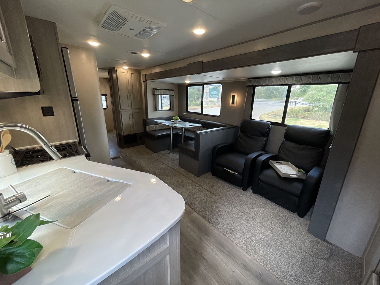 2022 FOREST RIVER CATALINA 323BHDS