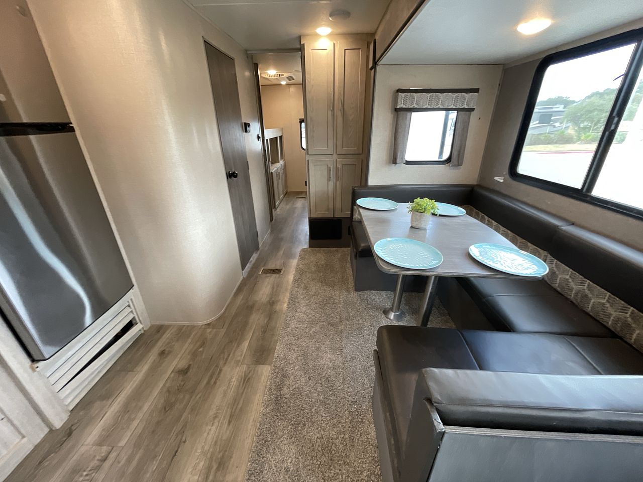 2022 FOREST RIVER CATALINA 323BHDS