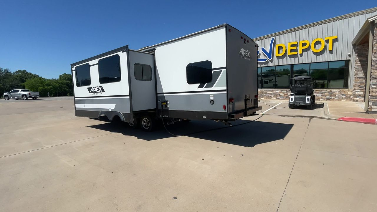 2021 FOREST RIVER APEX 289TBSS