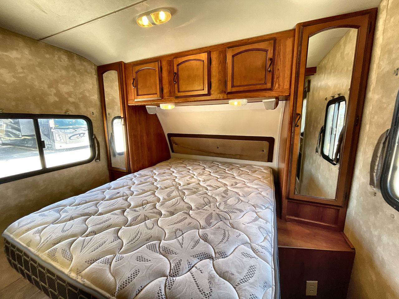 2012 COACHMEN FREEDOM EXPRESS 296R