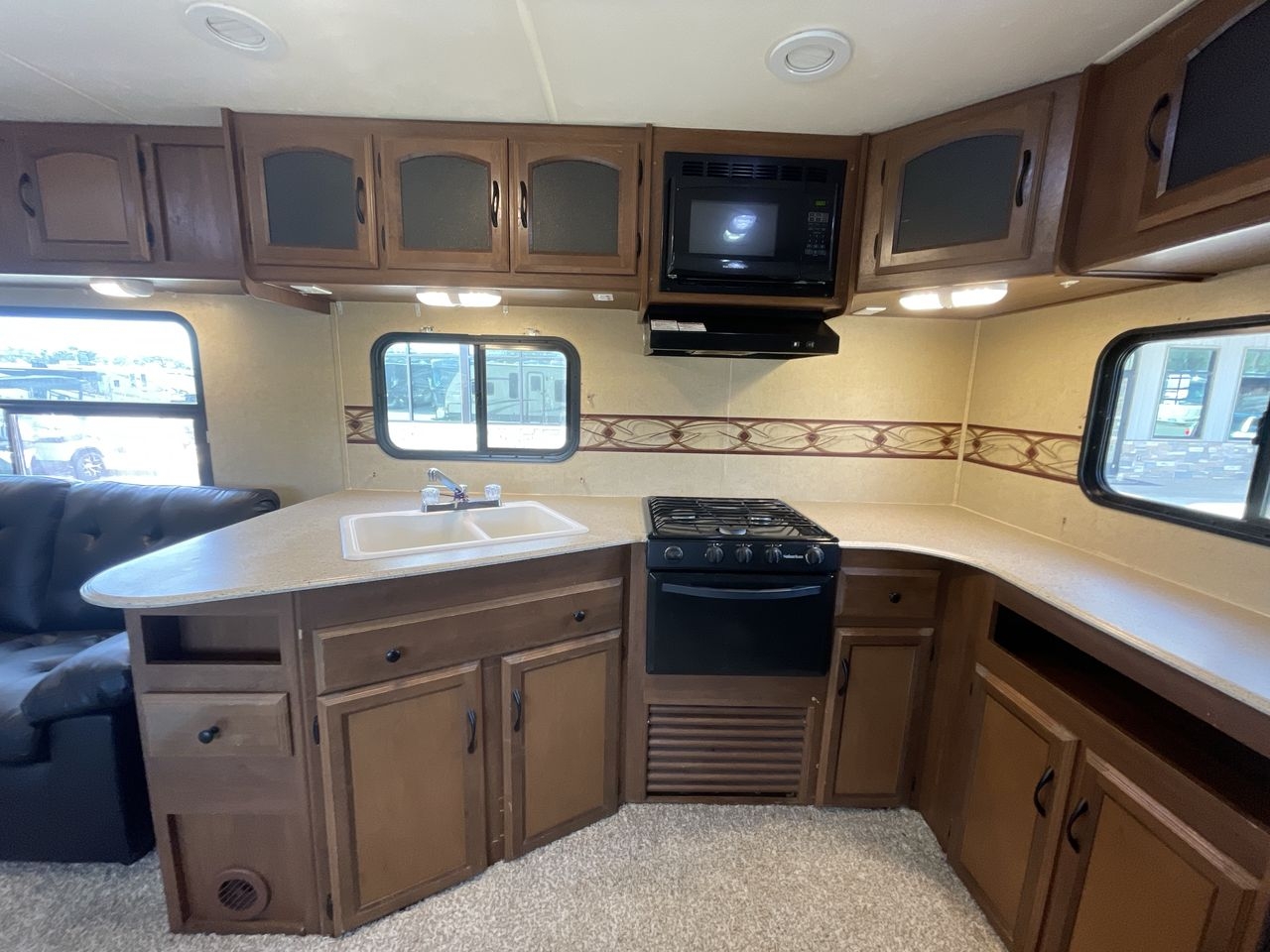 2015 FREEDOM EXPRESS 305RKDS