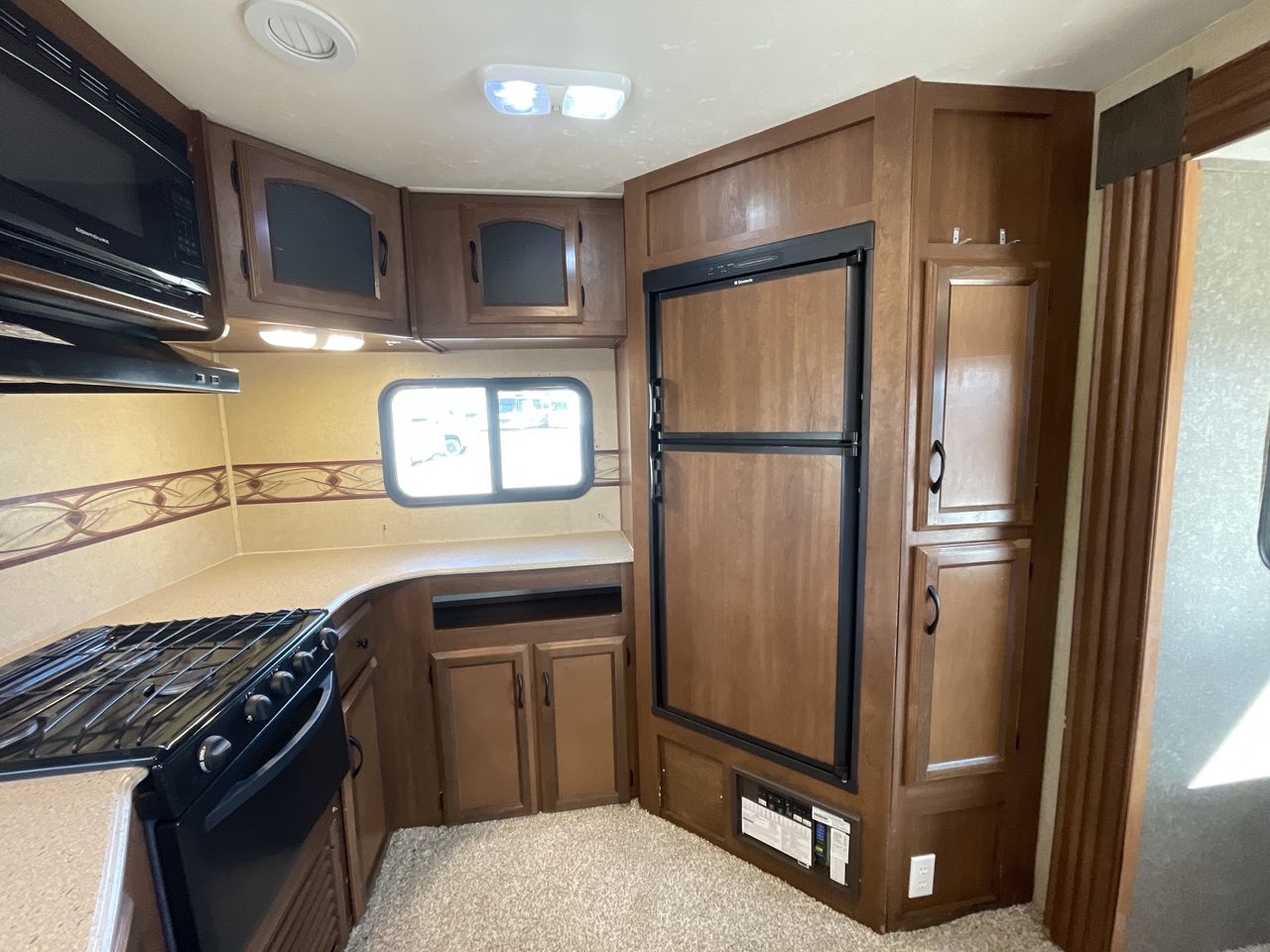 2015 FREEDOM EXPRESS 305RKDS